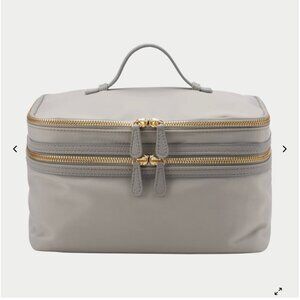 Trish Mc Evoy Ivory Dove Grey Train Case Cosmetic Bag NEW EUC